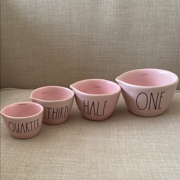 Pink Measuring Cups Set - Picture 2 of 2